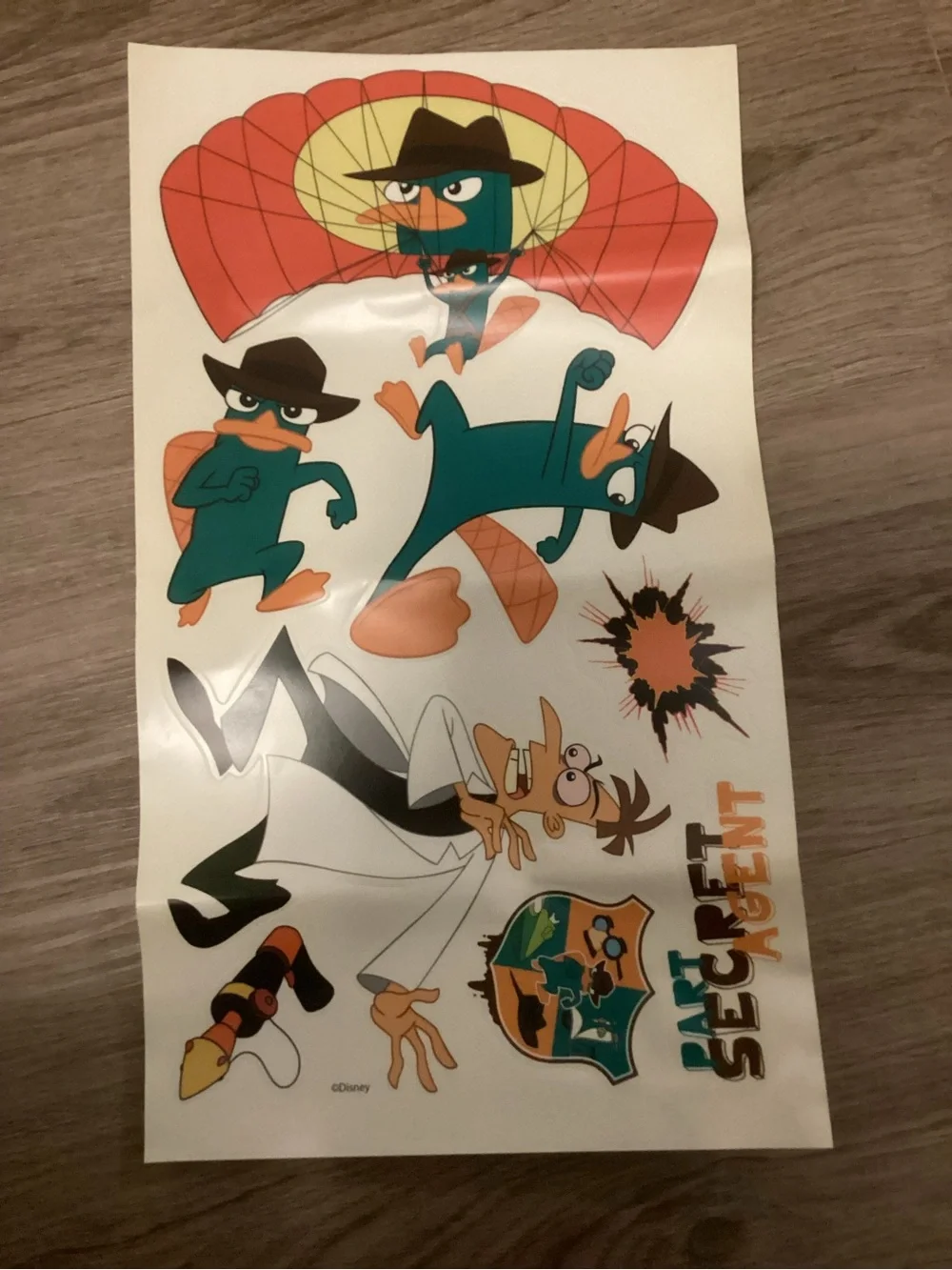 OOP Disney XD  Phineas and Ferb PEEL & STICK WALL DECALS  Open Box